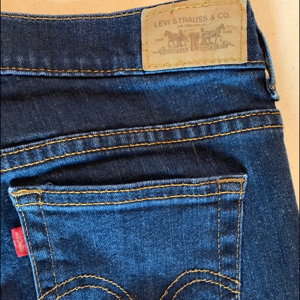 Jeans - Picture 2 of 3